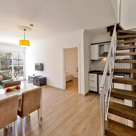 Bossa Nova Aparthotel 4*